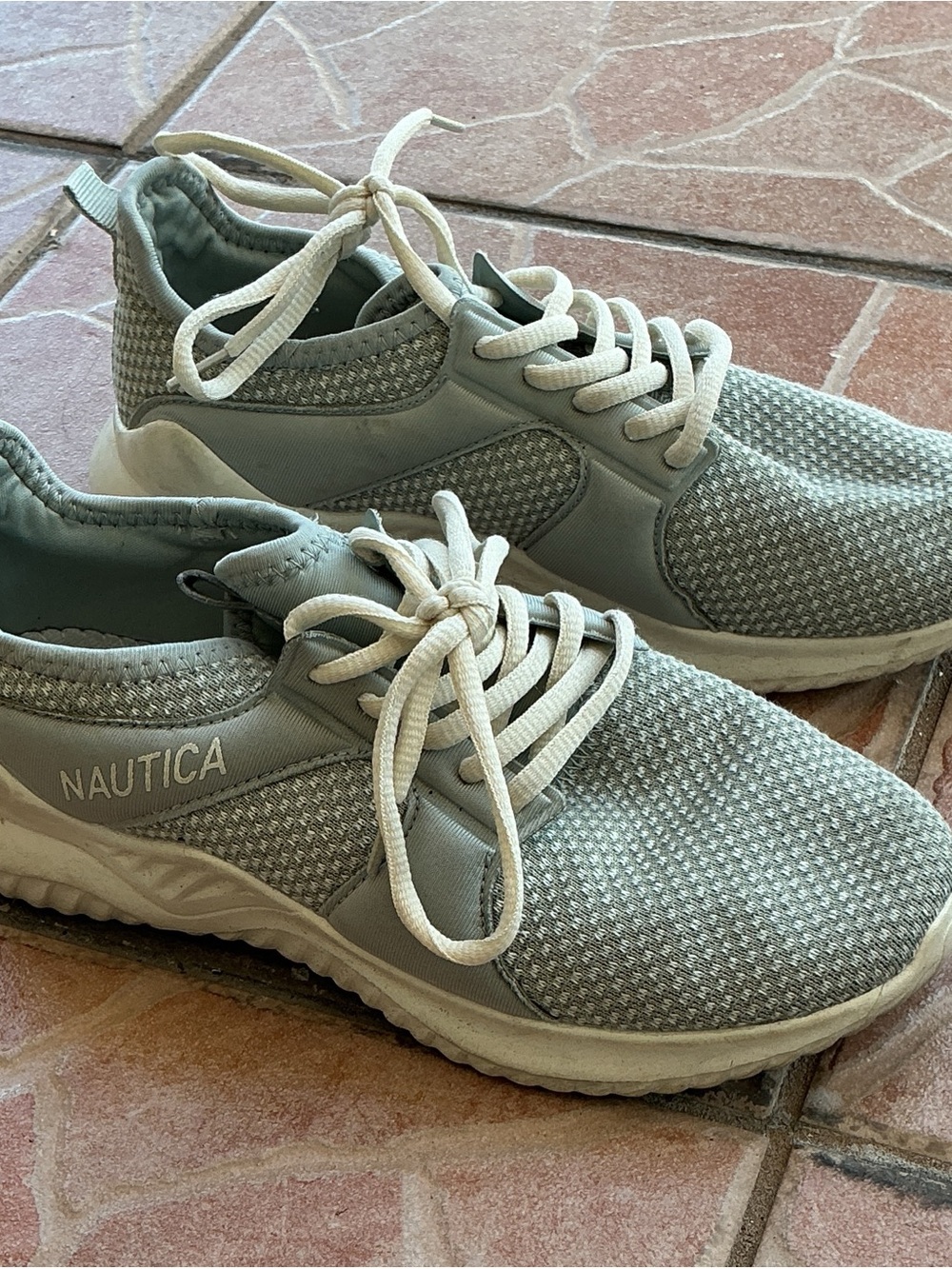 Women well worn Nautica Gray Knit Casual Lace-Up Sneakers